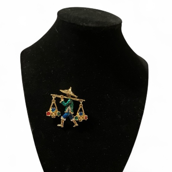 Vintage Asian Basket Carrier Brooch Gold Tone Jewel Tone Enamel Rhinestones - Picture 2 of 7